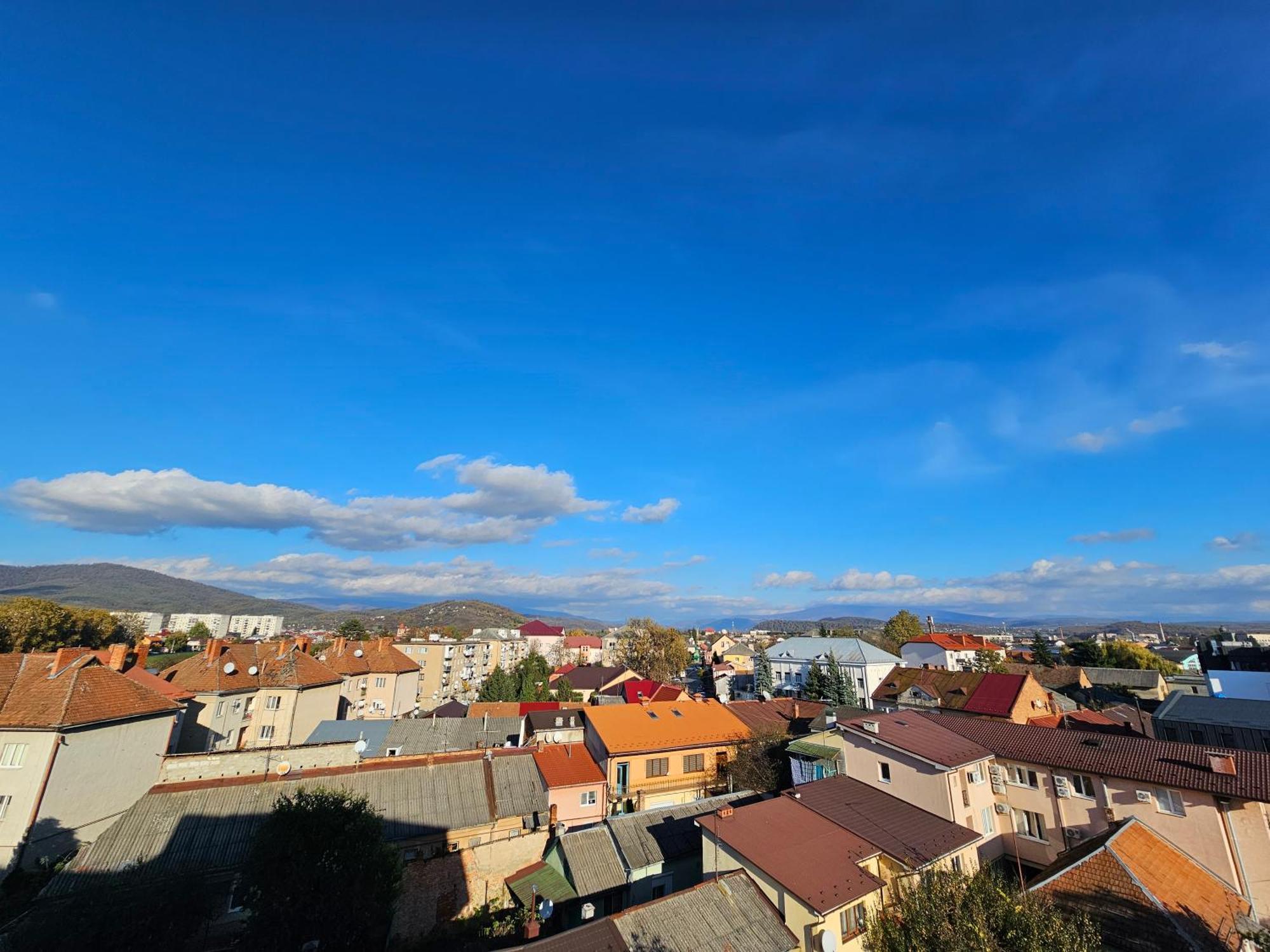 Amazing View Lux With Balcony Apartment Mukacheve Bagian luar foto